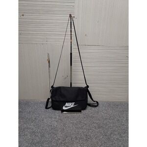Nike Women Shoulder Bag Black Adjustable Strap Inner Pockets Small Casual Wear